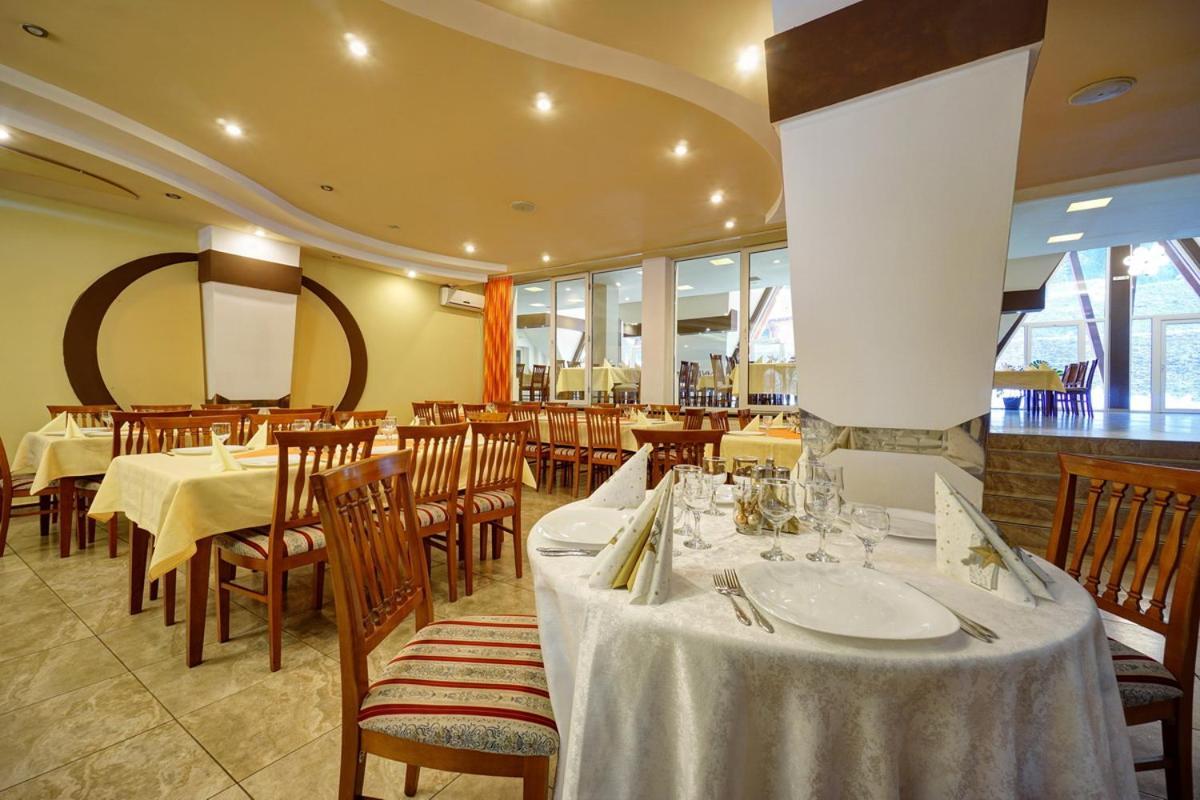 Hotel Ciucas Tusnádfürdő Kültér fotó