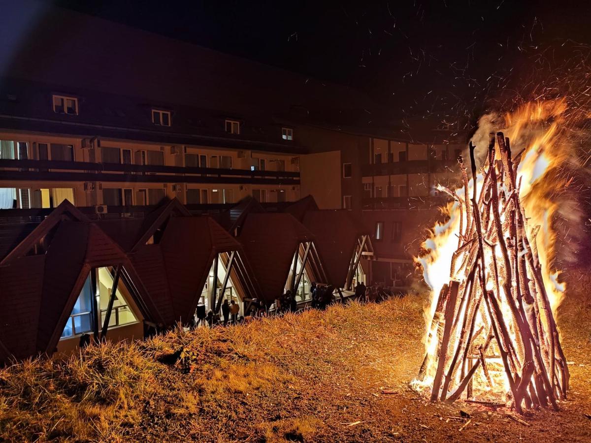 Hotel Ciucas Tusnádfürdő Kültér fotó