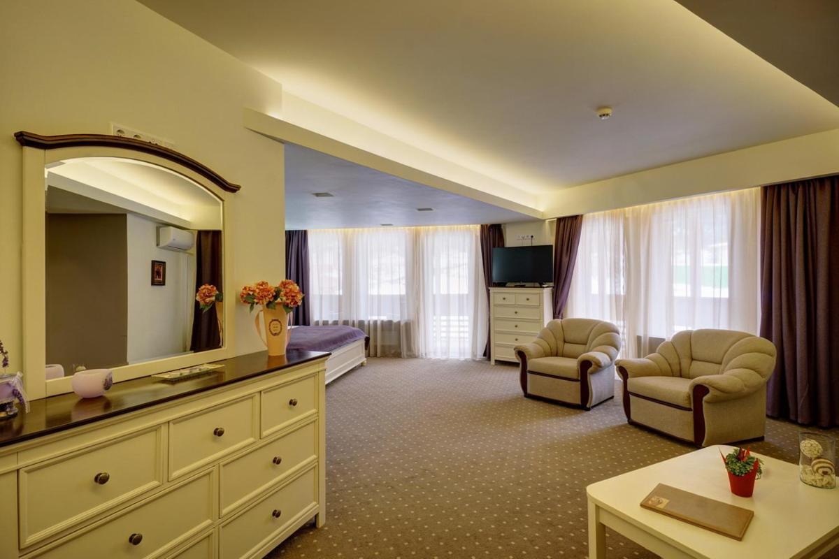 Hotel Ciucas Tusnádfürdő Kültér fotó