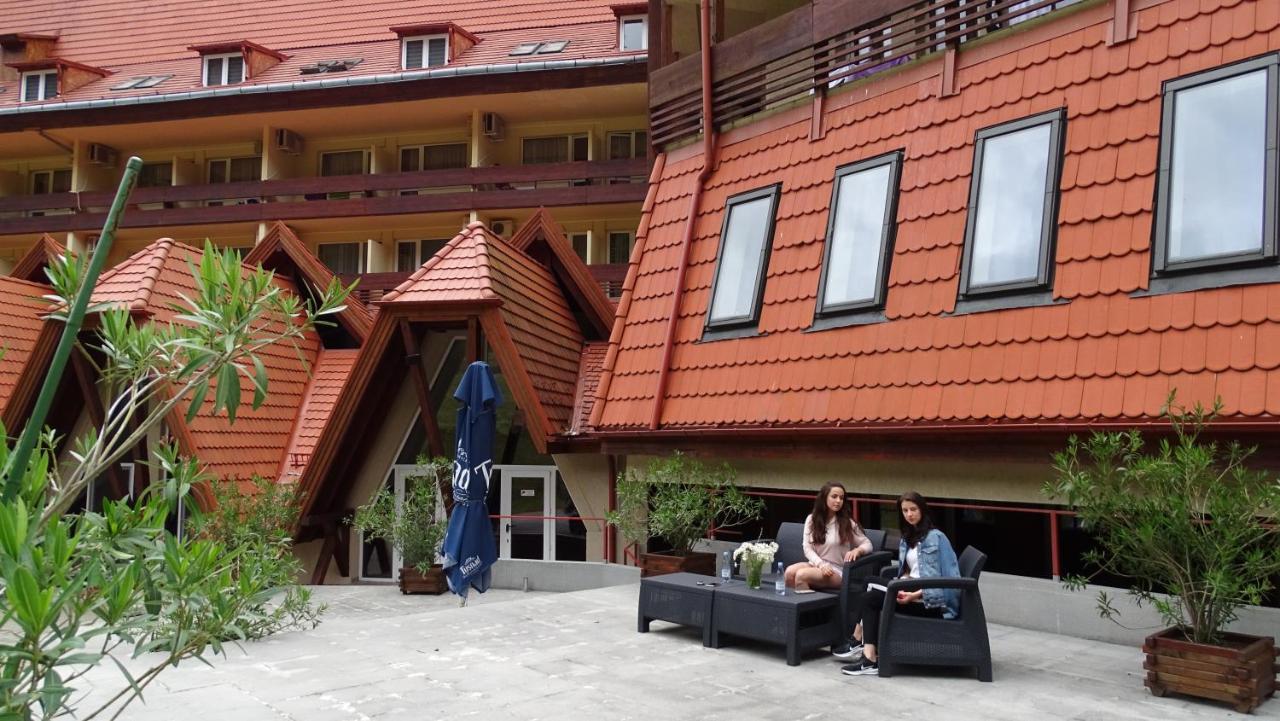 Hotel Ciucas Tusnádfürdő Kültér fotó