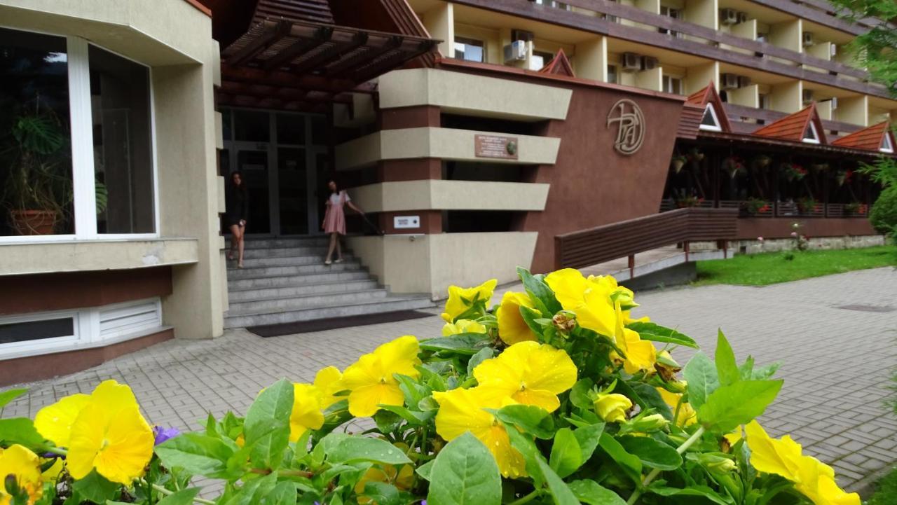 Hotel Ciucas Tusnádfürdő Kültér fotó