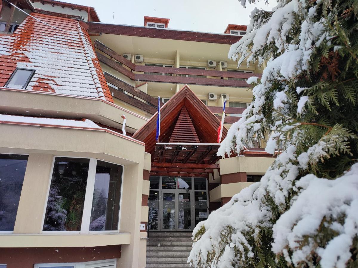 Hotel Ciucas Tusnádfürdő Kültér fotó